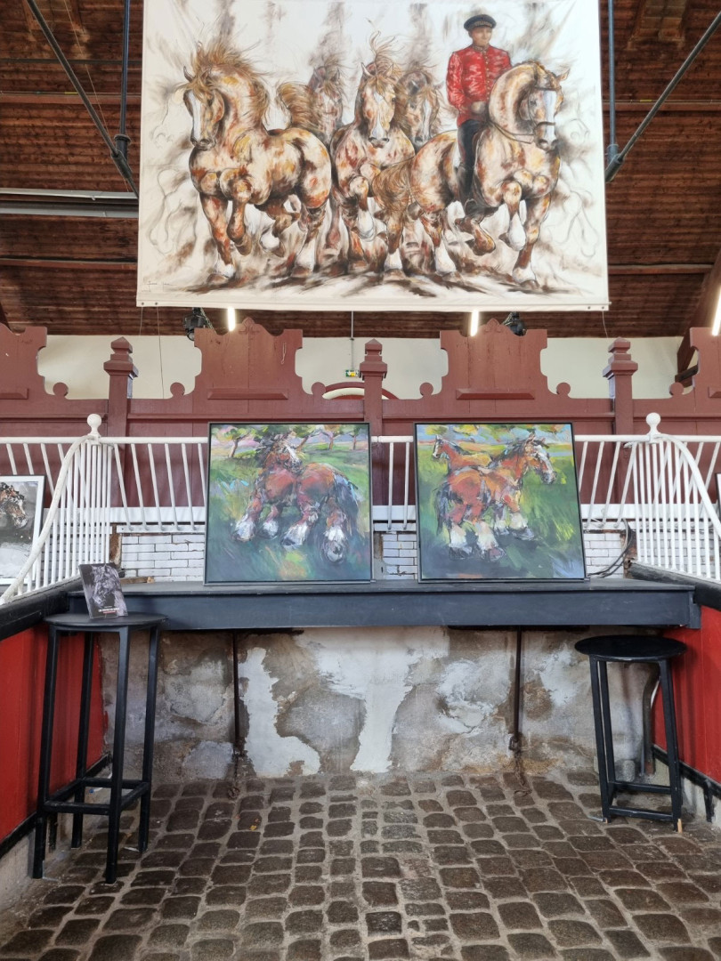 Ecurie Des Arts Expositions Au Haras National De Lamballe Bretagne